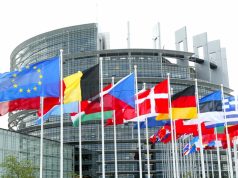 Европарламент одобрил введение сертификатов Covid
