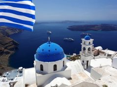 Греция продлила действующий порядок посещения страны туристами из России
