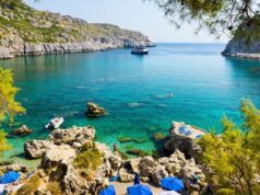 TripAdvisor: греческие пляжи в списке лучших мест мира и Европы на 2024 год